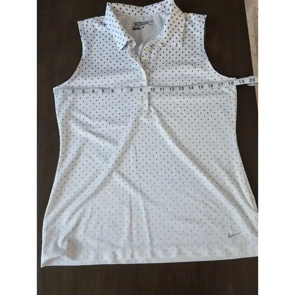 Nike Golf Dri Fit Sleeveless White Blue Polka Dot Polo Women’s size Medium - Picture 6 of 7